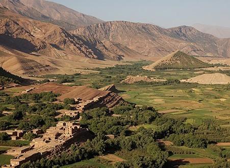 Randonnée en Famille Vallée Heureuse